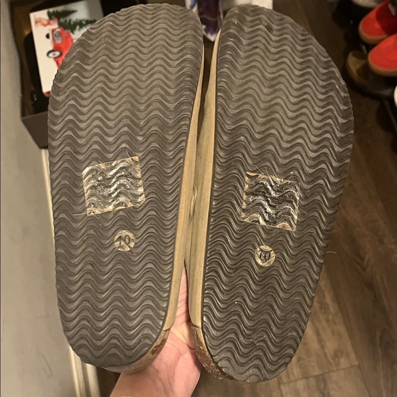 Universal Thread Tan Mules - Picture 2 of 3